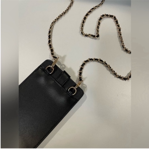 Chanel beauty gift Coco Crush Phone holder - Picture 8 of 13
